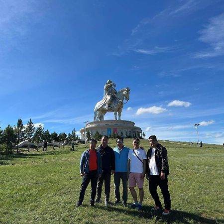 Camel Track Guesthouse And Tour Operator Llc Ulaanbaatar Exterior foto